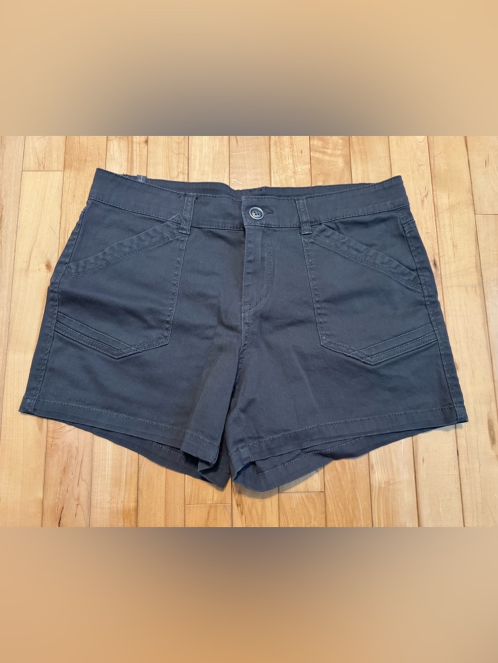Casual Women's Shorts - Dark Charcoal size 12 / 31w